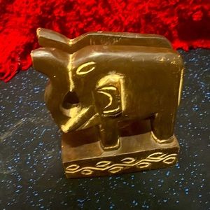 elephant napkin holder